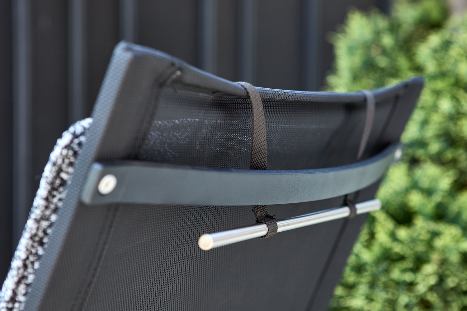 Soro loungefåtölj Svart/Teddy Ant