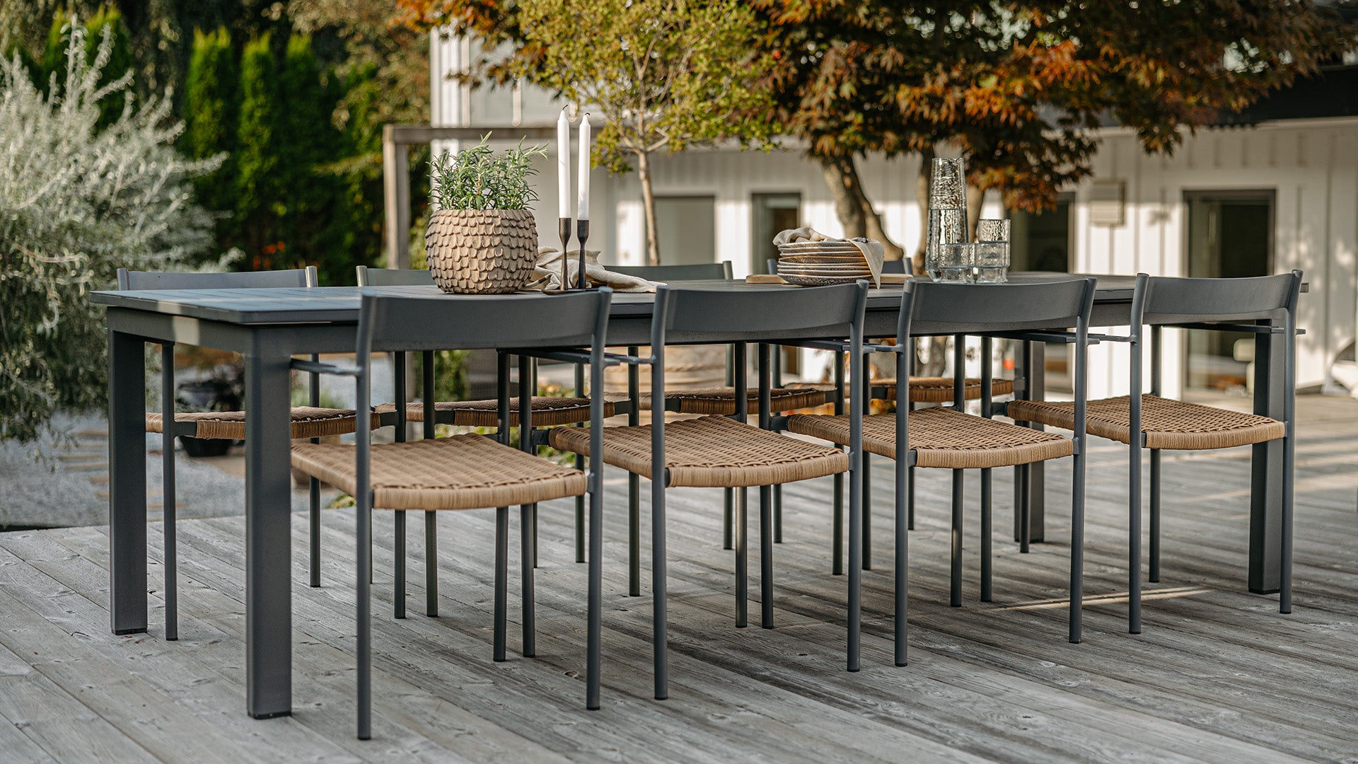 Uteplats från dag till kväll Lomma.jpg