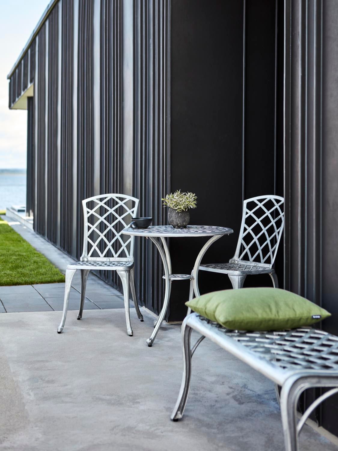 Arras matstol Ofärgad