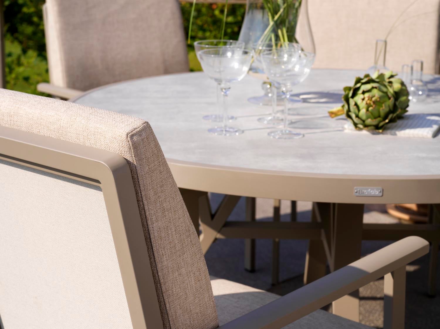 Samvaro karmstol Khaki/Sand