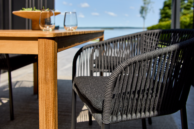 Delta karmstol Svart/Teddy Black