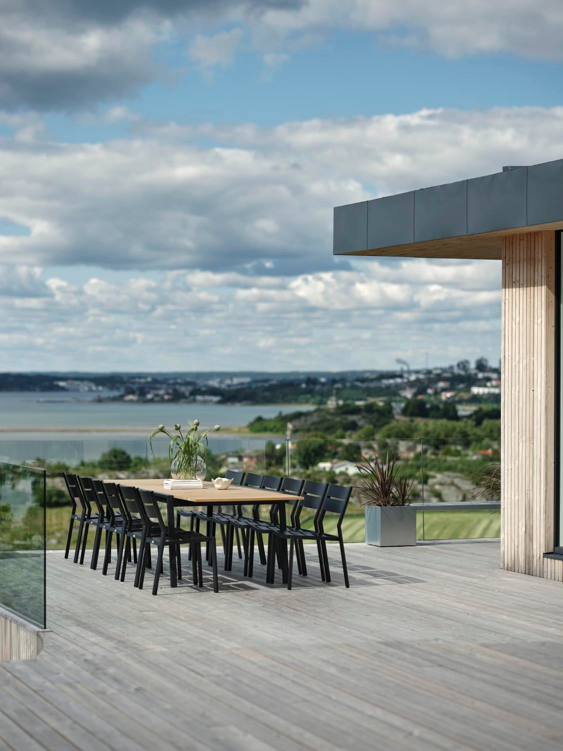 Naos matbord Svart/teak